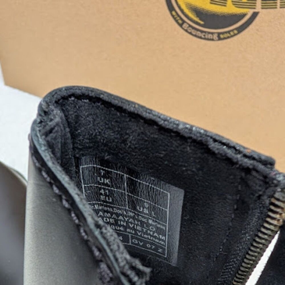 Dr. Martens Amaayah Lo Black Orleans Leather Square Toe Boots UK 7 NIB - Picture 11 of 13
